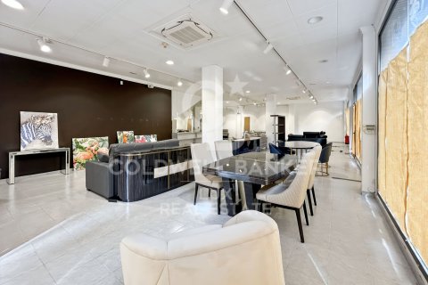 457 sq.m. commercial property for sale in Roses, Girona, Catalonia, Spain № 5769 - photo 2