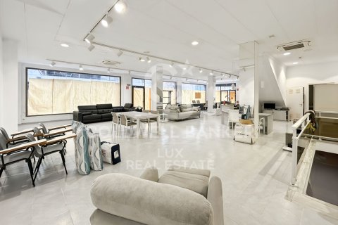 457 m² commercial property à vendre à Roses, Girona, Catalonia, Spain № 5769