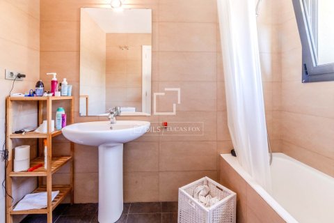 Villa de 4 dormitorios en venta en Sitges, Barcelona, Cataluña, Spain № 3882 - foto 22