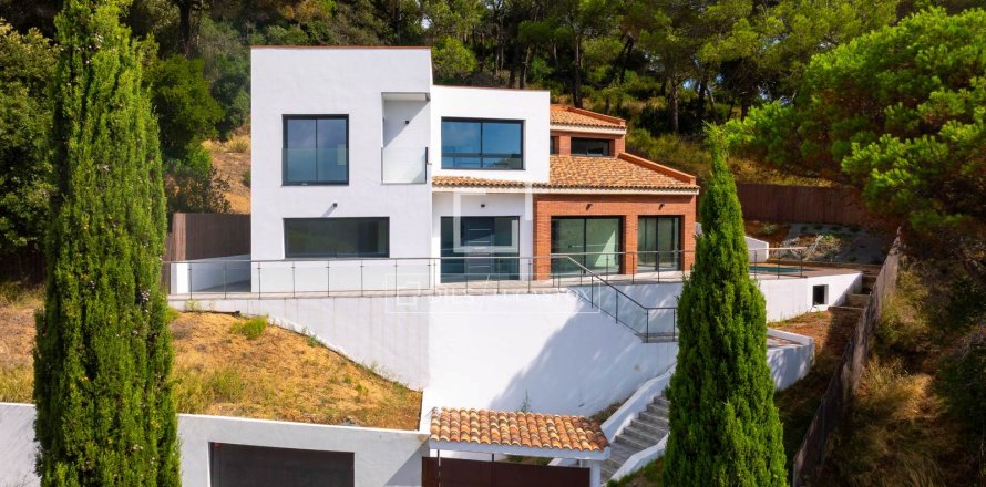 4 chambres villa à vendre à Vallromanes, Barcelona, Catalonia, Spain № 3885
