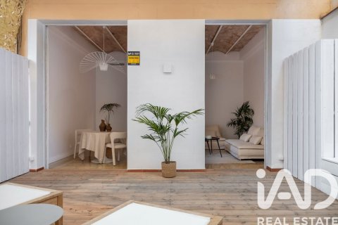 Apartamento de 3 dormitorios en venta en Barcelona, Cataluña, Spain № 4763 - foto 12