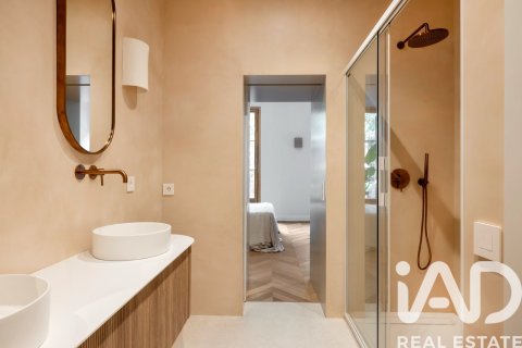 Apartamento de 3 dormitorios en venta en Barcelona, Cataluña, Spain № 4763 - foto 29