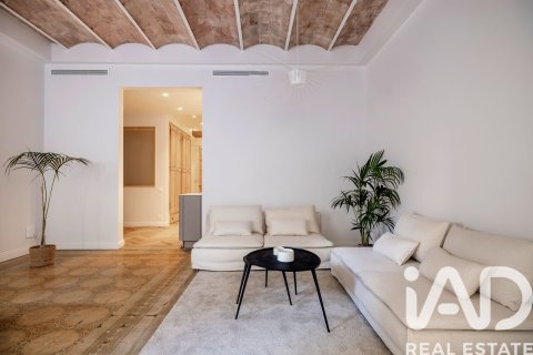 Apartamento de 3 dormitorios en venta en Barcelona, Cataluña, Spain № 4763 - foto 13