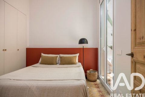 Apartamento de 3 dormitorios en venta en Barcelona, Cataluña, Spain № 4763 - foto 16