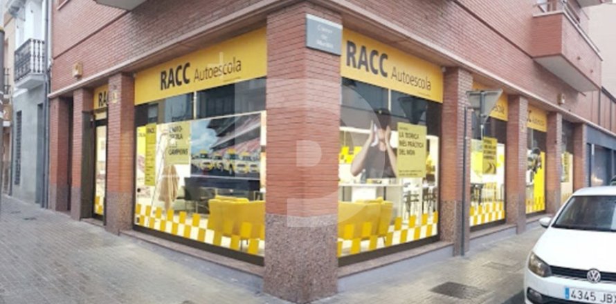 697 sq.m. office for sale in L'Eixample, Barcelona, Catalonia, Spain № 4553