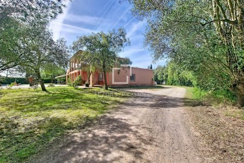 5 bedrooms finca for sale in Vilanova i la Geltru, Barcelona, Catalonia, Spain № 8777 - photo 8