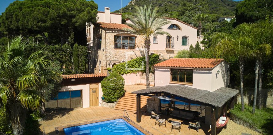 6 bedrooms villa for sale in Cabrera de Mar, Barcelona, Catalonia, Spain № 8770