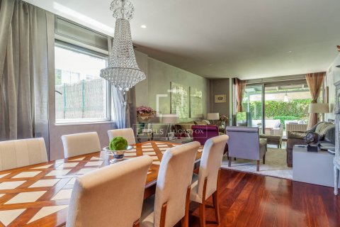 4 bedrooms apartment for sale in Barcelona, Catalonia, Spain № 8771 - photo 11