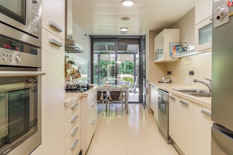 4 bedrooms apartment for sale in Barcelona, Catalonia, Spain № 8771 - photo 14