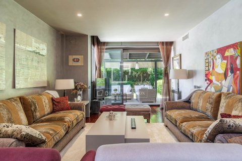 4 bedrooms apartment for sale in Barcelona, Catalonia, Spain № 8771 - photo 9