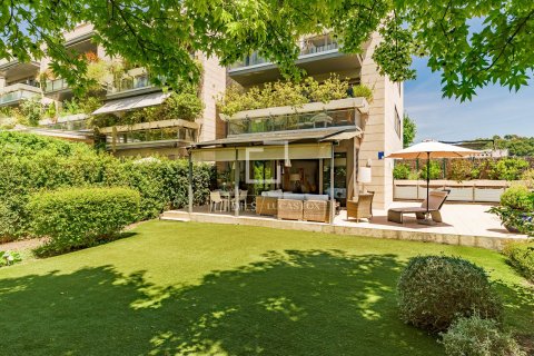 4 bedrooms apartment for sale in Barcelona, Catalonia, Spain № 8771