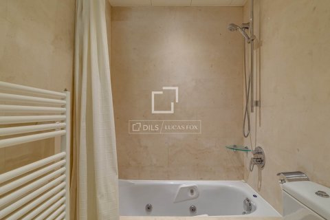 4 bedrooms apartment for sale in Barcelona, Catalonia, Spain № 8771 - photo 24
