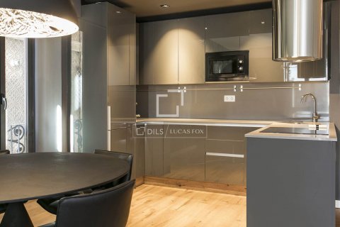 Купить квартиру в Барселона, Испания с 2 спальни, 106м², № 8754 - фото 18