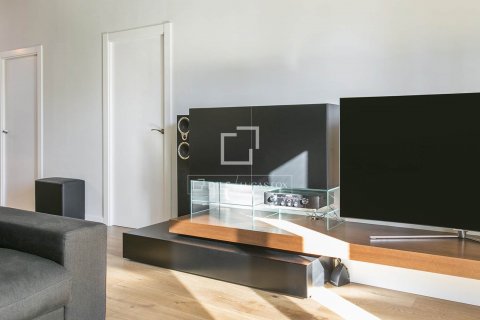 Купить квартиру в Барселона, Испания с 2 спальни, 106м², № 8754 - фото 6