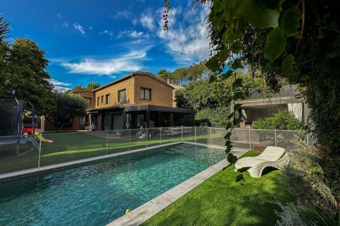 4 bedrooms house for sale in Sant Cugat Del Valles, Barcelona, Catalonia, Spain № 1434