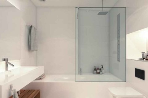 2 bedrooms apartment for sale in Enrique Granados Barcelona, Catalonia, Spain № 3419 - photo 3