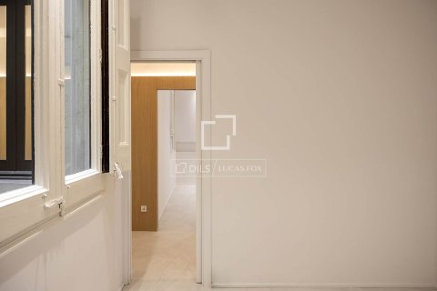 3 bedrooms apartment for sale in Barcelona, Catalonia, Spain № 6367 - photo 16