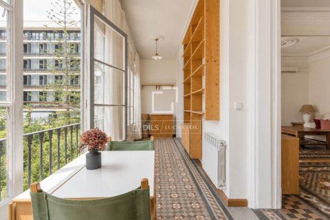 Apartamento de 3 dormitorios en venta en Barcelona, Cataluña, Spain № 7256 - foto 18