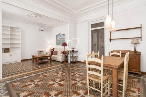 Apartamento de 3 dormitorios en venta en Barcelona, Cataluña, Spain № 7256 - foto 16