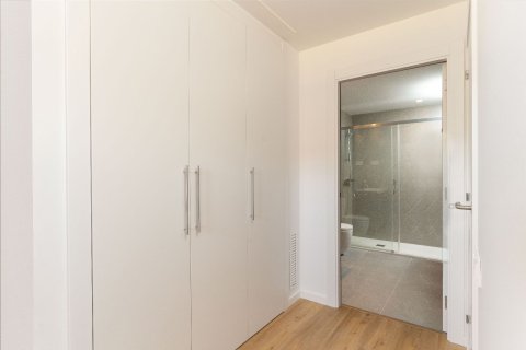 Купить квартиру в Каталония, Испания с 4 комнаты, 110м², № 6310 - фото 14