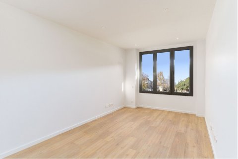 Купить квартиру в Каталония, Испания с 4 комнаты, 110м², № 6310 - фото 23