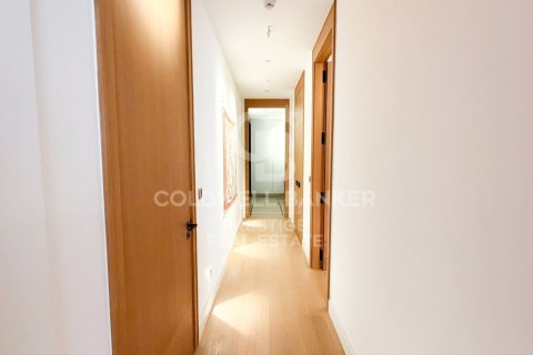 2 bedrooms apartment for sale in Barcelona, Catalonia, Spain № 7935 - photo 11