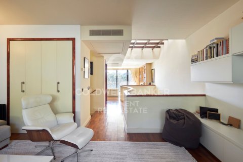 Сasa de 5 dormitorios en venta en Barcelona, Cataluña, Spain № 7934 - foto 11