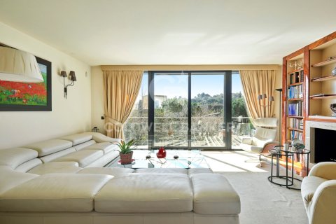 Сasa de 5 dormitorios en venta en Barcelona, Cataluña, Spain № 7934 - foto 25