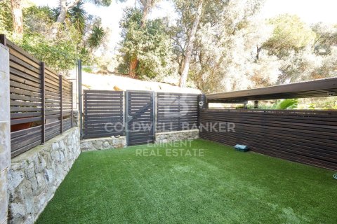 Сasa de 5 dormitorios en venta en Barcelona, Cataluña, Spain № 7934 - foto 10