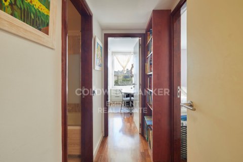 Сasa de 5 dormitorios en venta en Barcelona, Cataluña, Spain № 7934 - foto 3