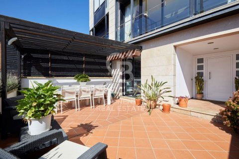 Сasa de 5 dormitorios en venta en Barcelona, Cataluña, Spain № 7934 - foto 16