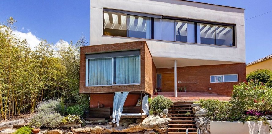 Сasa de 6 dormitorios en venta en Sitges, Barcelona, Cataluña, Spain № 7640