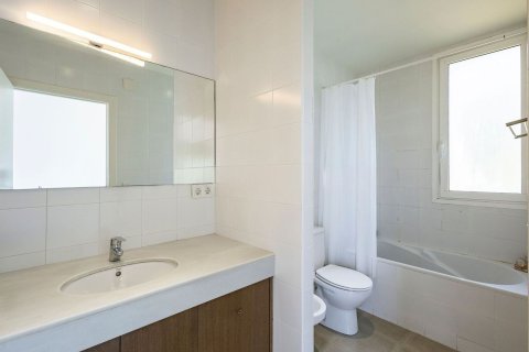 Сasa de 6 dormitorios en venta en Sitges, Barcelona, Cataluña, Spain № 7640 - foto 30