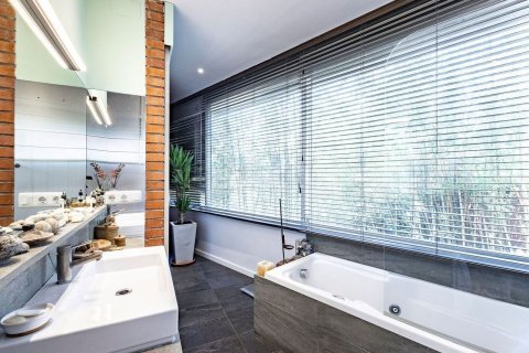 Сasa de 6 dormitorios en venta en Sitges, Barcelona, Cataluña, Spain № 7640 - foto 21