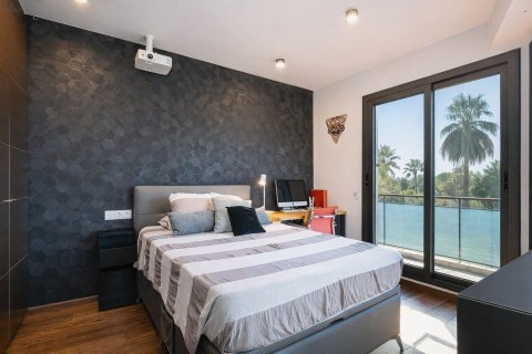 Купить дом в Ситжес, Испания с 6 комнат, 309м², № 7637 - фото 8