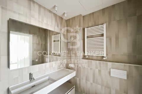 Apartamento de 1 dormitorio en venta en Barcelona, Cataluña, Spain № 7852 - foto 8