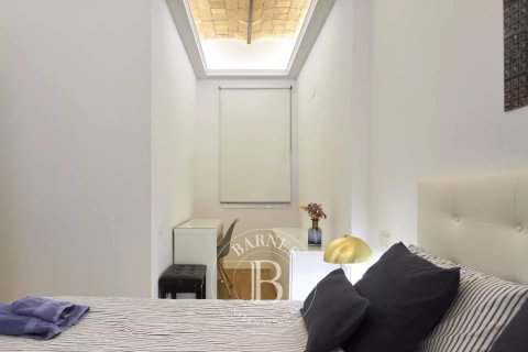 3 bedrooms apartment for sale in Eixample, Barcelona, Catalonia, Spain № 2474 - photo 13