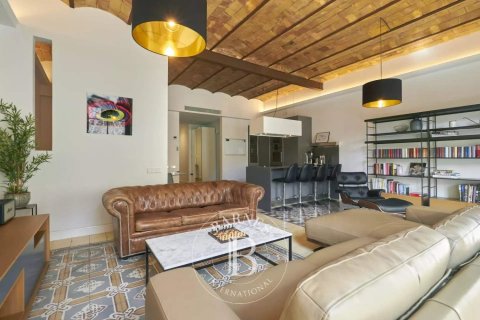 3 bedrooms apartment for sale in Eixample, Barcelona, Catalonia, Spain № 2474 - photo 5