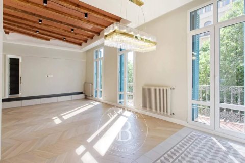 3 bedrooms apartment for sale in Eixample, Barcelona, Catalonia, Spain № 2473 - photo 24