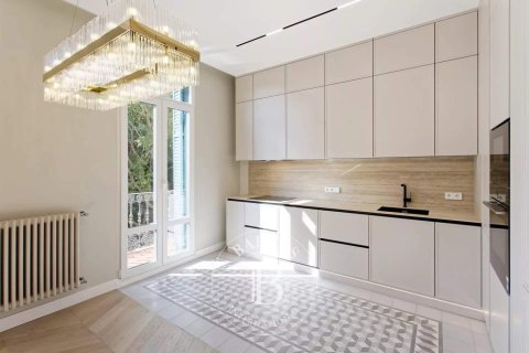 3 bedrooms apartment for sale in Eixample, Barcelona, Catalonia, Spain № 2473 - photo 16