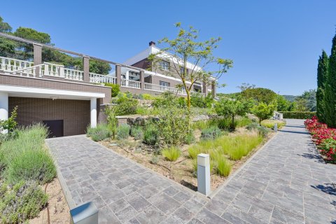 6 bedrooms villa for sale in Platja D'aro, Girona, Catalonia, Spain № 1269 - photo 9