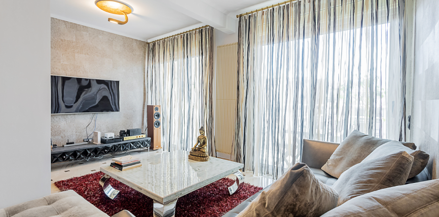 4 bedrooms apartment for sale in Eixample, Barcelona, Catalonia, Spain № 1264