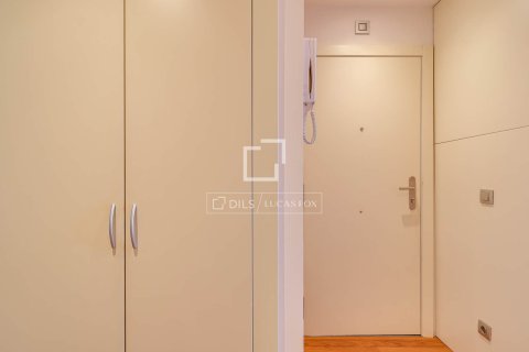 2 bedrooms apartment for sale in Barcelona, Catalonia, Spain № 6501 - photo 5