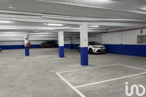 363 sq.m. parking for rent in Barcelona, Catalonia, Spain № 5134
