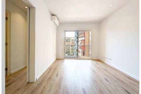4 bedrooms apartment for sale in Eixample, Barcelona, Catalonia, Spain № 2521