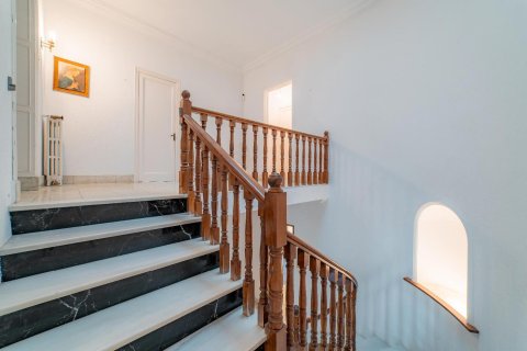 6 bedrooms townhouse for sale in El Masnou, Barcelona, Catalonia, Spain № 1652 - photo 23