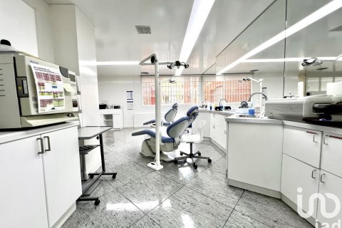 1 bedroom commercial property for sale in Barcelona, Catalonia, Spain № 8408 - photo 9