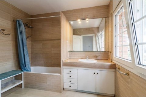 5 bedrooms apartment for sale in Gava, Barcelona, Catalonia, Spain № 8441 - photo 24