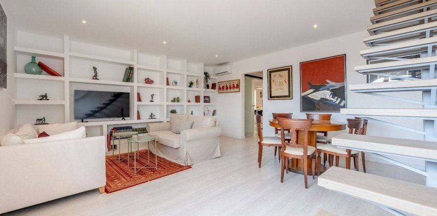 2 bedrooms apartment for sale in Barcelona, Catalonia, Spain № 8446