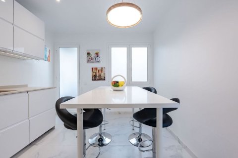 2 bedrooms apartment for sale in Barcelona, Catalonia, Spain № 8446 - photo 23
